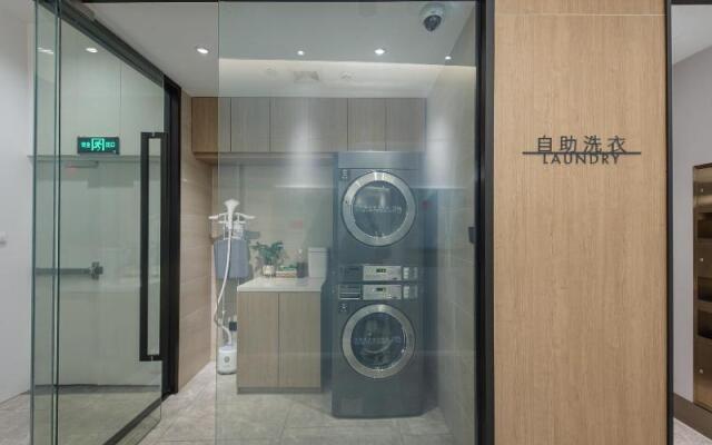 Hanting Hotel Shanghai Xujiahui Wanping South Road