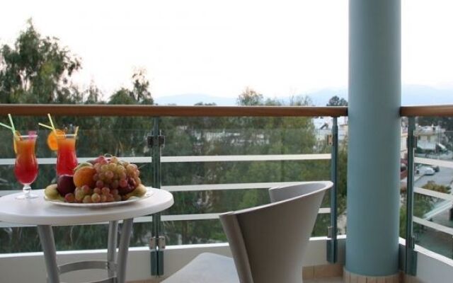 Alexandros Hotel