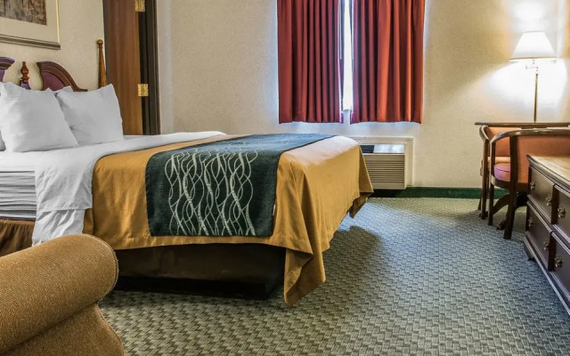 Dunes Express Inn & Suites