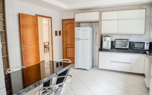 #15 Villagio Di Roma Guarapari - Four Bedroom Apartment