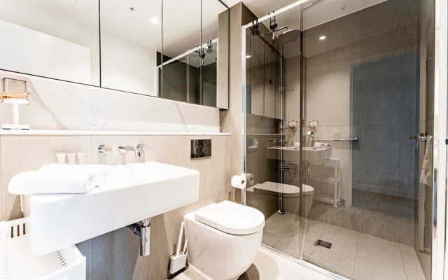 Stylish Southbank 1-bedroom With Pool and Gym – Bathroom – Melbourne