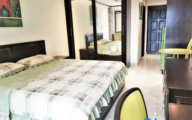 Sea view studio apartment Jomtien beach condominium A3