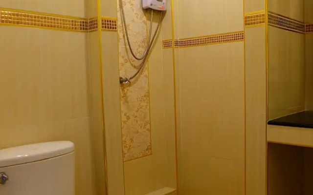 Baan Suanphet Resort