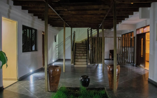 Distinctions Gardens Guest House