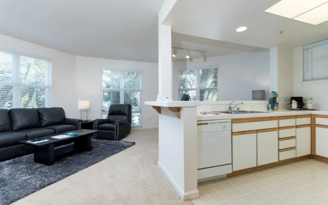 The Oaks by Bluebird Suites