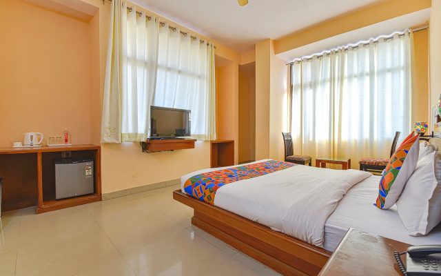 Fabhotel Royal Residency