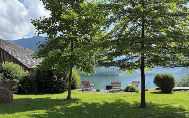 Glück am See - Happy by the Lake