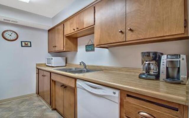 Altomare's Bavarian Village 1148HA Condo