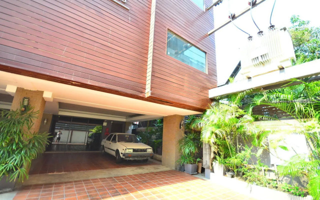 The Heritage Sathorn Suite Hotel