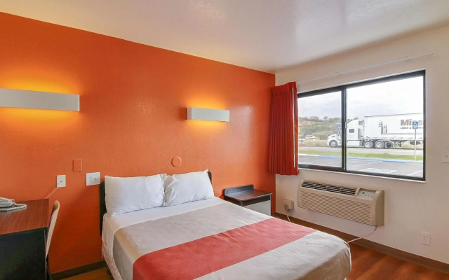 Motel 6 Buellton, CA - Solvang Area