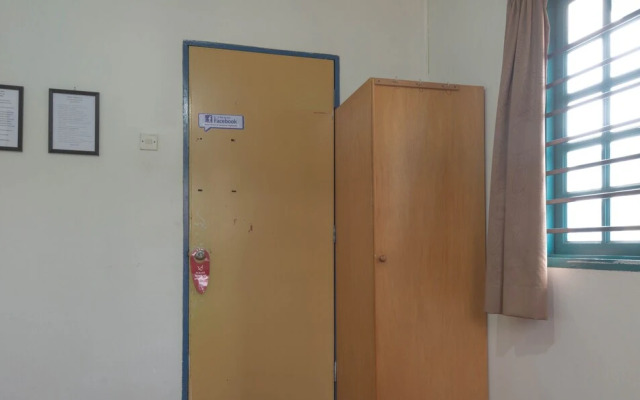 ZEN Rooms Check In Hotel 2