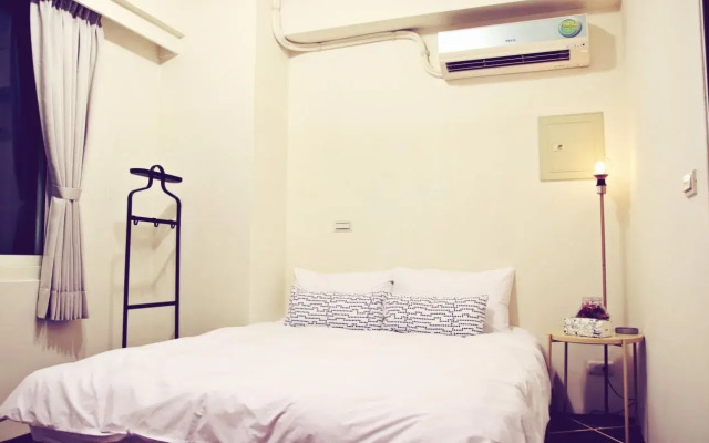 Taichung Fly-inn Hostel