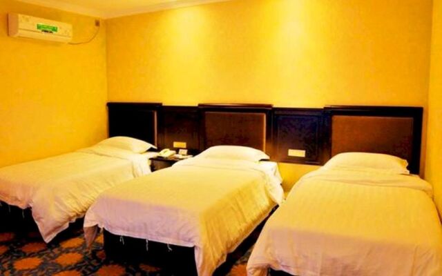 Guilin Jinsangzi International Hotel (Liangjiang Sihu Elephant Trunk Hill)