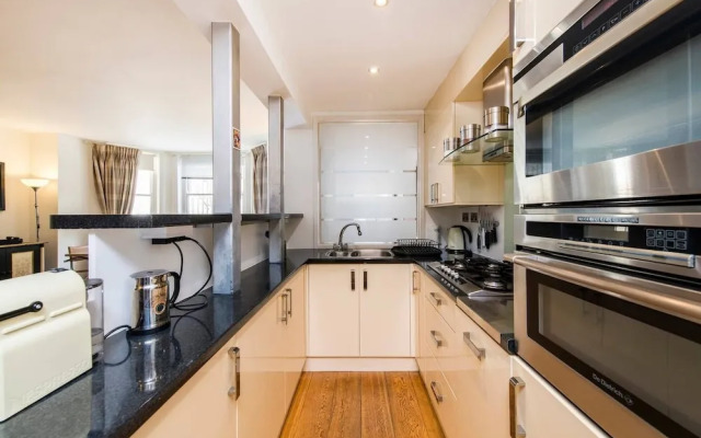 Fantastic 3 Bed Apartment In Earls Court