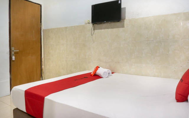 RedDoorz @ Hotel Surabaya Sumenep