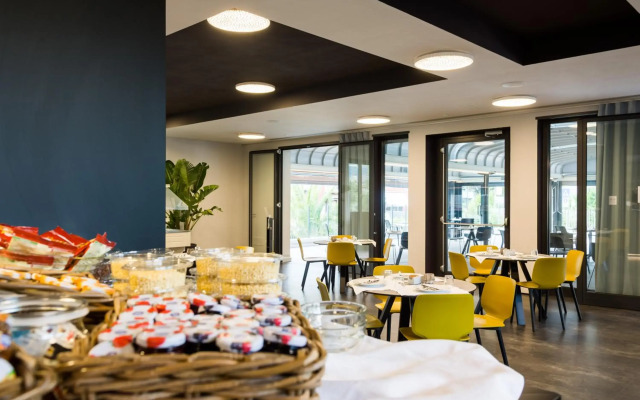 Goti' Hotel