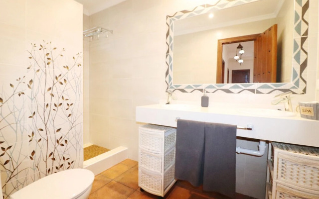 1093 Villa Magnolias