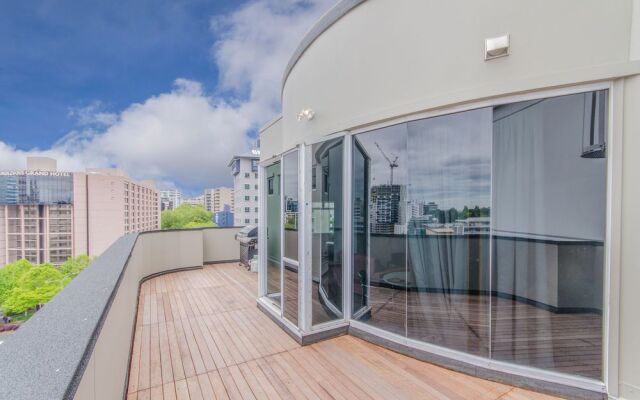 Ramada Suites Auckland Federal Street