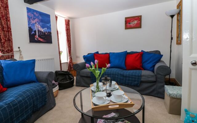 Medland, Newton Abbot