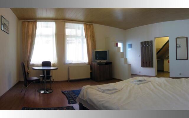 Grand Central Studios