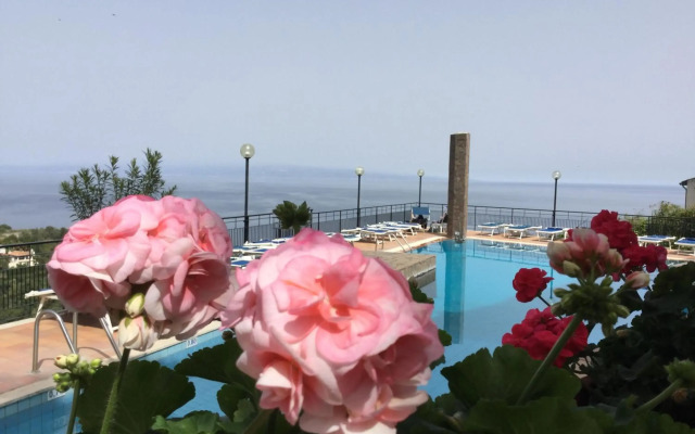Hotel Sirius