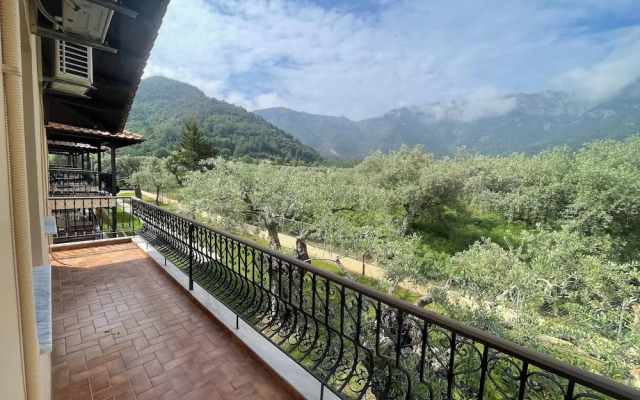 Ariadni Hotel Bungalows