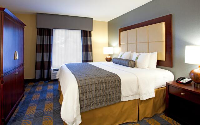 Holiday Inn Hotel & Suites Stockbridge / Atlanta I-75, an IHG Hotel