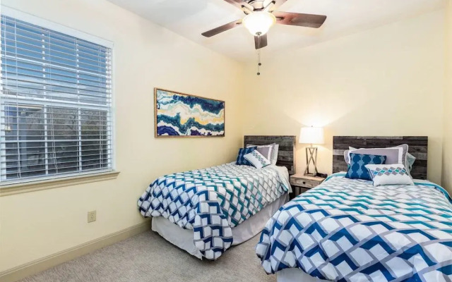 Upstay - Govalle Get-a-way