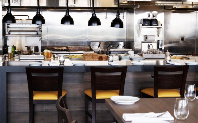 Hotel X Toronto, a Destination by Hyatt Hotel