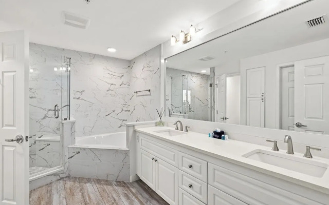 Fun In The Sun! Crescent at Miramar - Gulf Front+beach Chairs