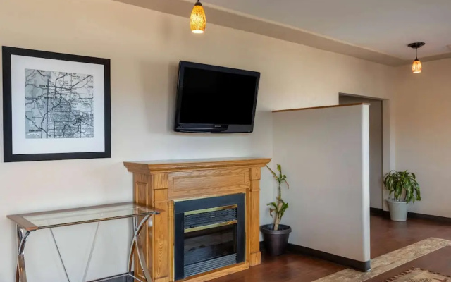 Baymont Inn & Suites Spearfish