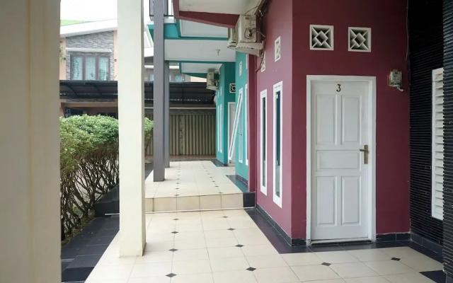 OYO 1697 Griya Dimas Guesthouse