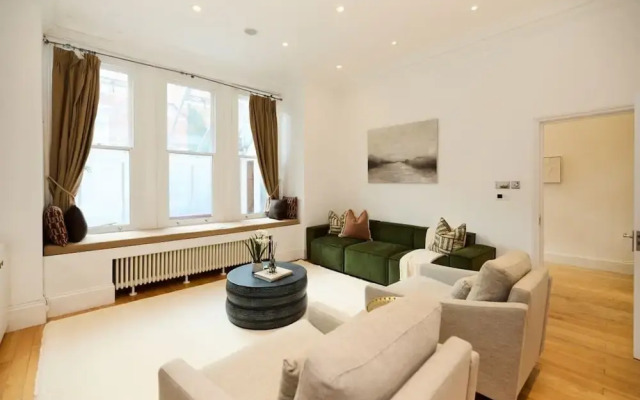 The Hampstead Getaway - Charming 5bdr Home With Conservatory