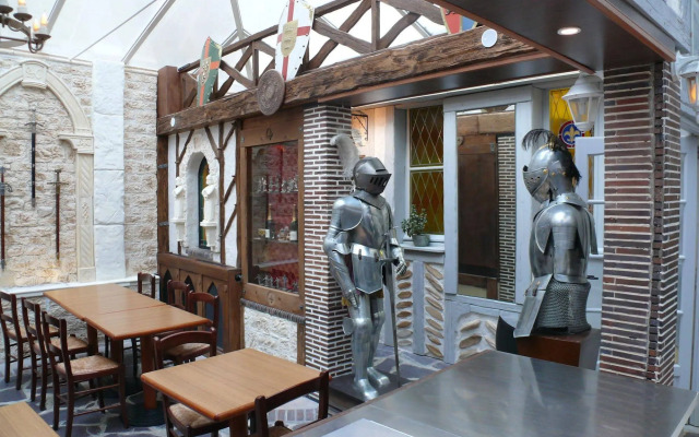 Brit Hotel Les Comtes de Champagne Centre Historique