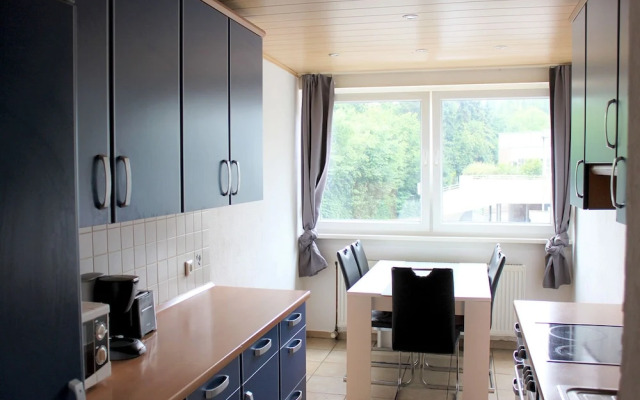 Little Manhatten Apartments II