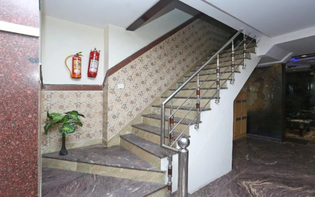 Hari Om Guest House By OYO Rooms