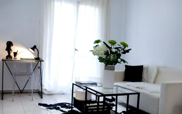 Best located executive apartment in Maroussi.