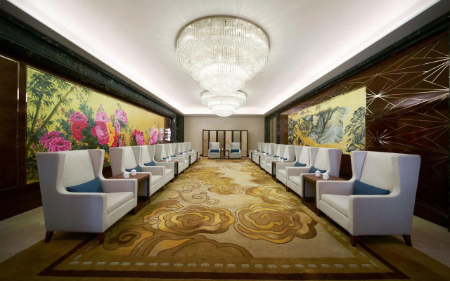 Sheraton Grand Zhengzhou Hotel
