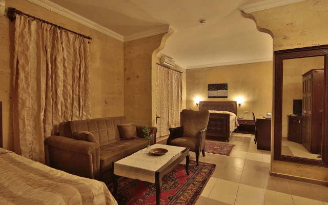 Royal Stone Houses - Goreme