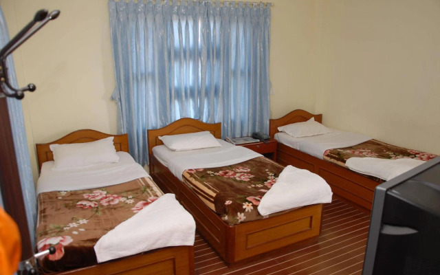 OYO 157 Hotel Sun Route
