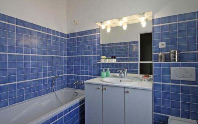 Gîte Laleu, 6 pièces, 10 personnes - FR-1-497-46