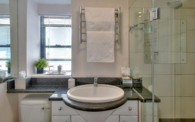 185 on Beach Boutique Suites and Apartments