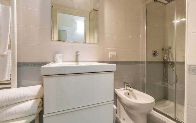 3709 Balconcino sul Rivellino by Barbarhouse