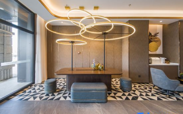 Homeinn Plus Hotel (Zhangjiakou Kangbao County Government)