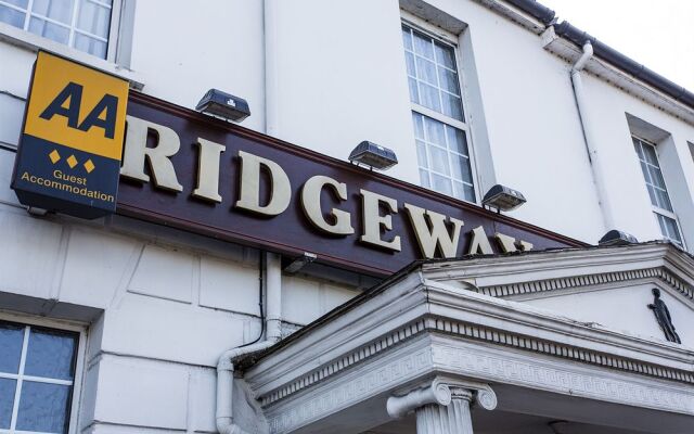 Ridgeway Hotel