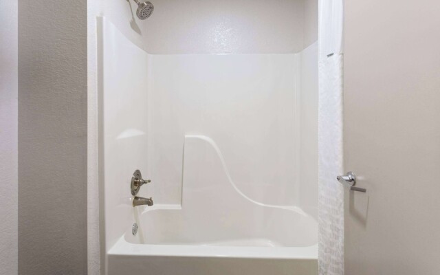 Super 8 Prattville/Montgomery