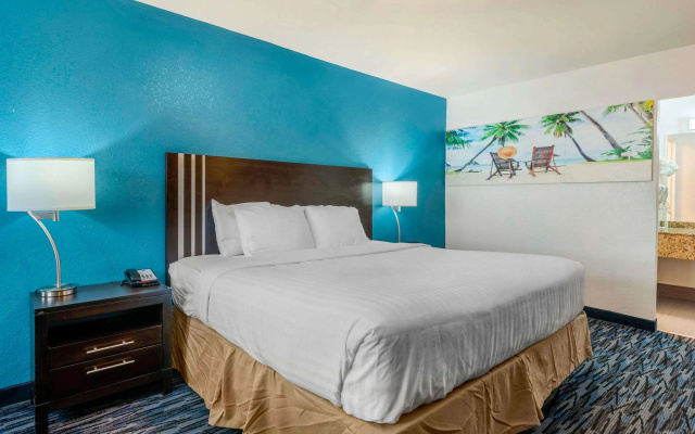 Quality Inn and Conference Center Tampa-Brandon