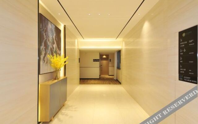 City convenient hotel (Xihua University Hongguang Avenue Store)