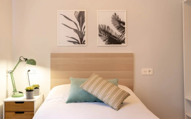 Old Town Vi Apartment With Parking By Aston Rentals