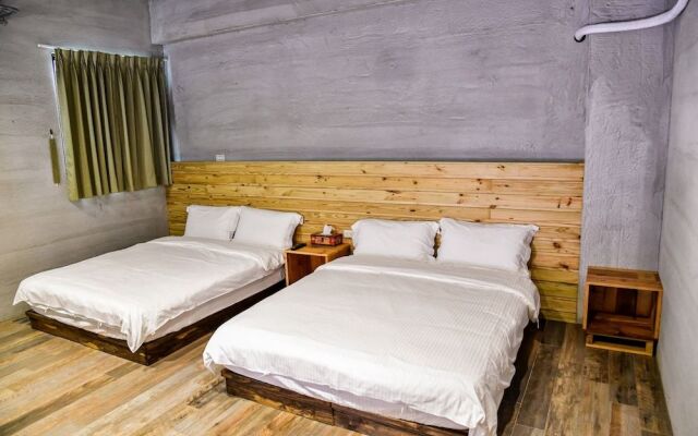l-stack B&B